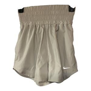 Nike Women's XS High Waist Loose Fit Training Shorts Light Gray Athletic Gym NWT
